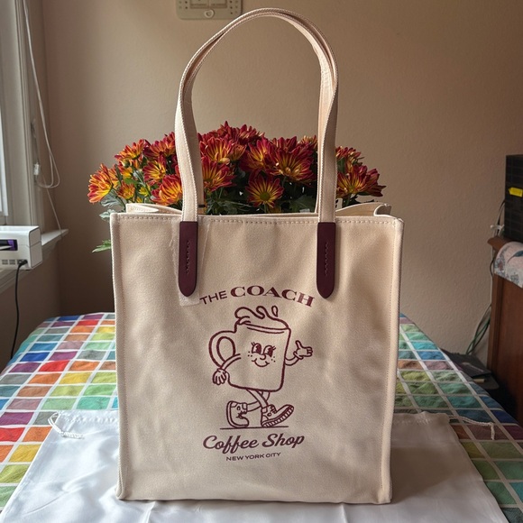 ☕️🍩☕️ THE COACH COFFEE SHOP TOTE ☕️🍩☕️ NWT ☕️🍩☕️ - Picture 4 of 16